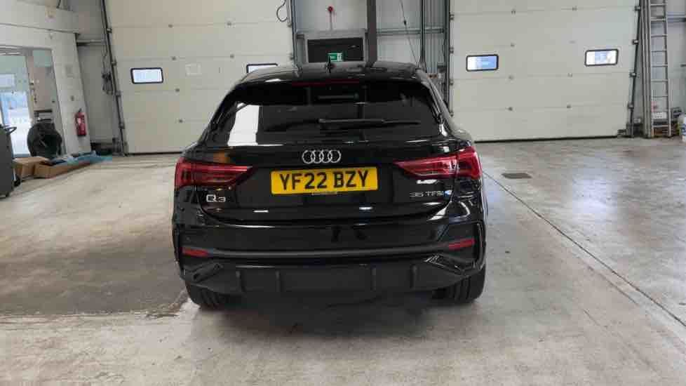 More views of Audi Q3