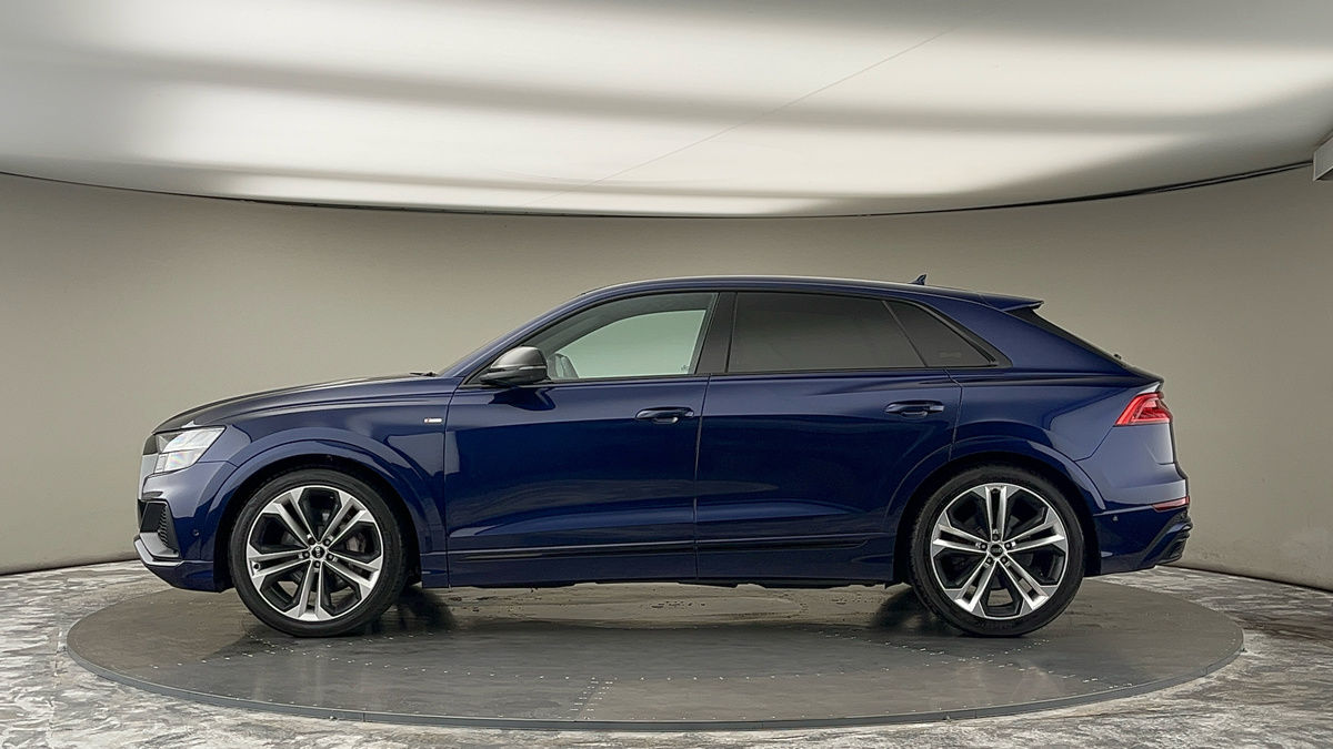 Audi Q8 Image 15