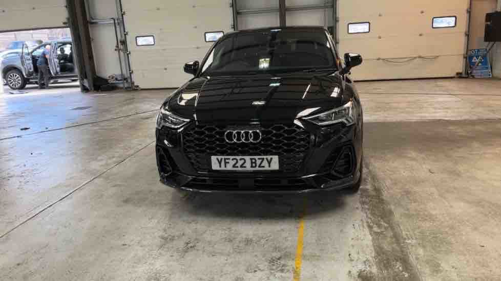 More views of Audi Q3