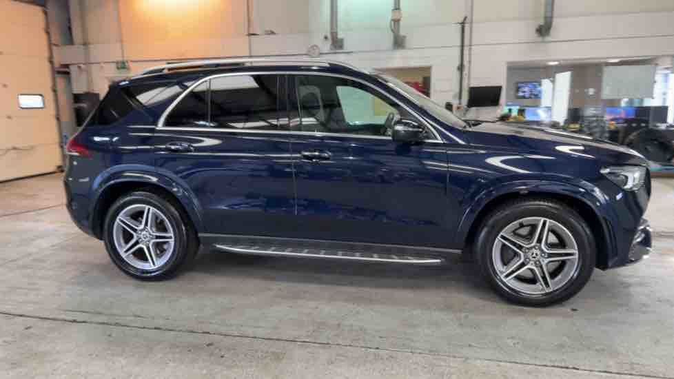 More views of Mercedes-Benz GLE