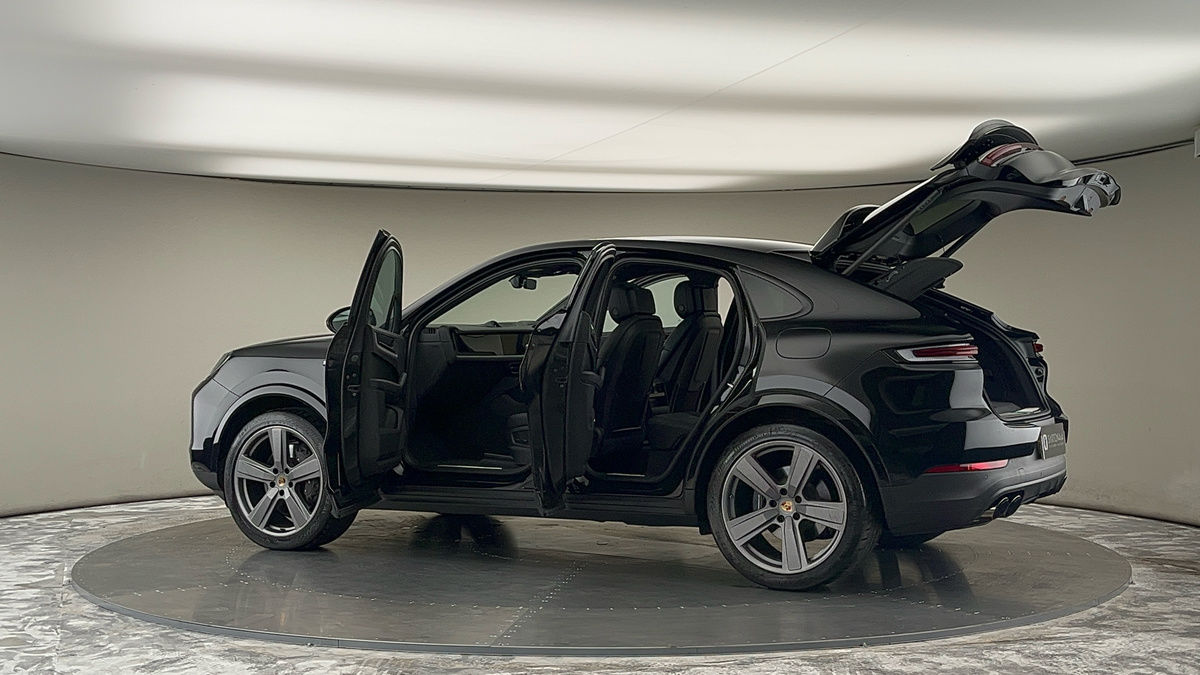 More views of Porsche Cayenne