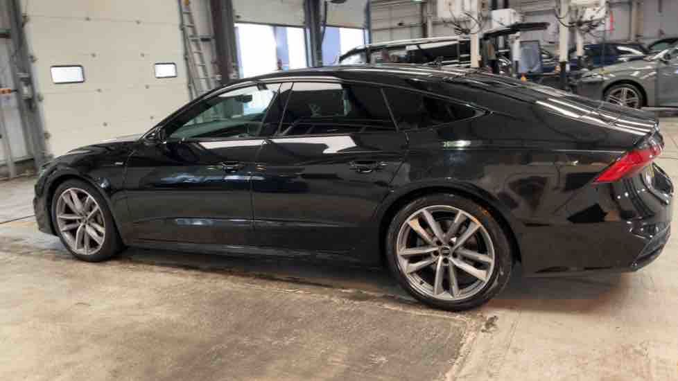 More views of Audi A7