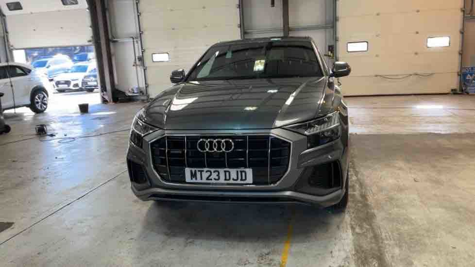 More views of Audi Q8