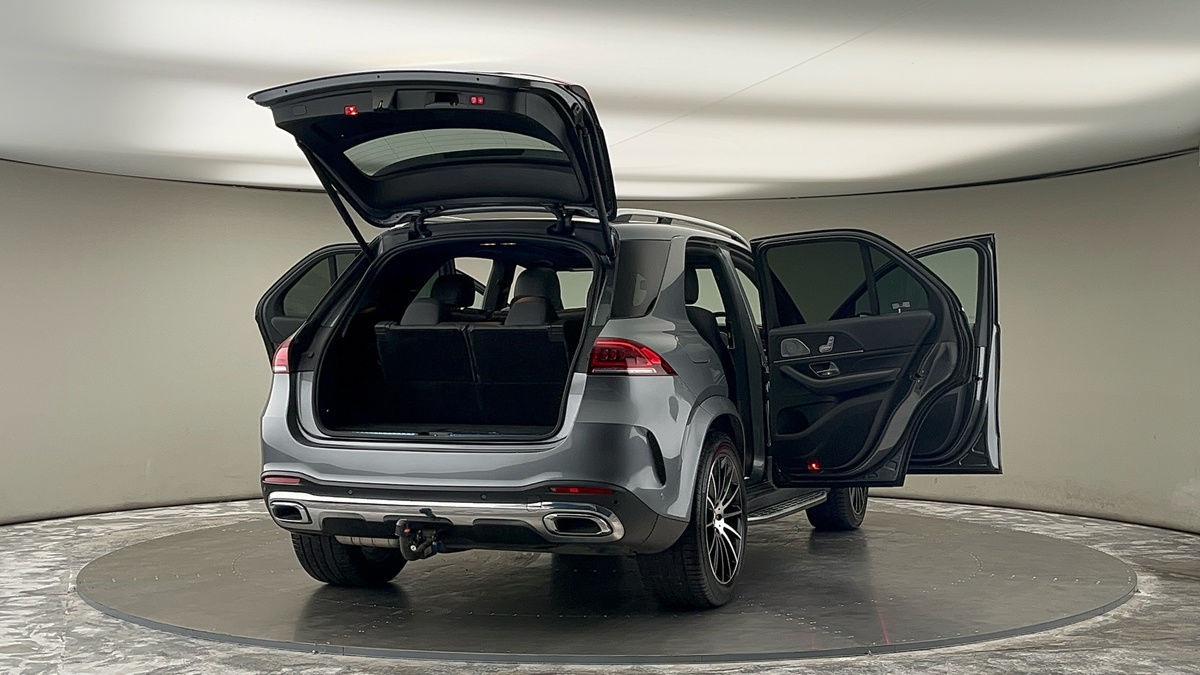 More views of Mercedes-Benz GLE