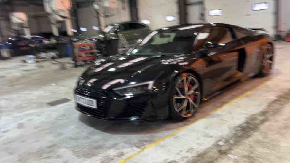 More views of Audi R8