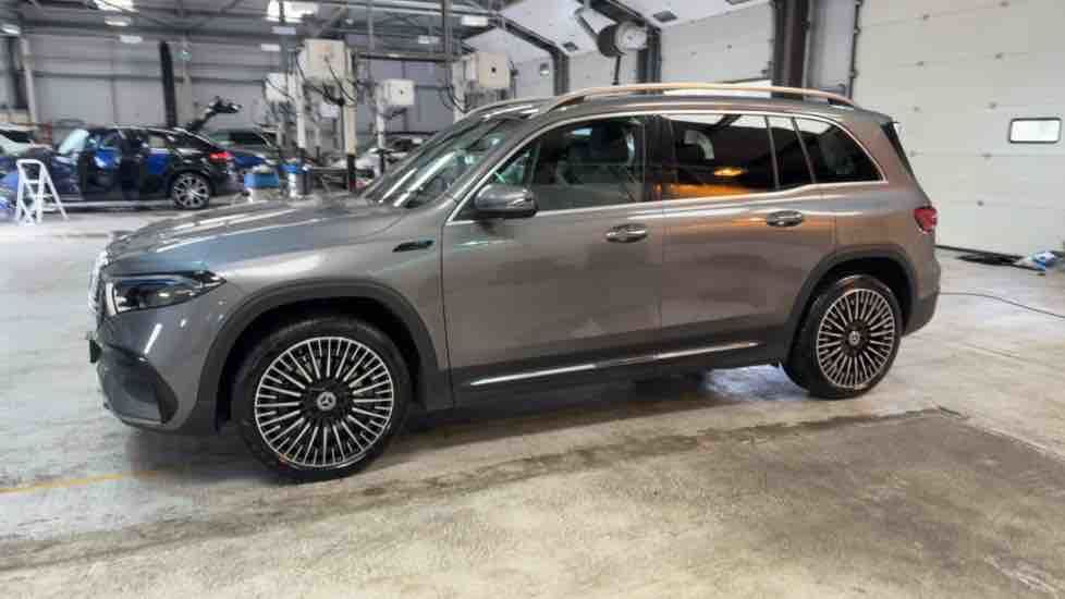 More views of Mercedes-Benz EQB