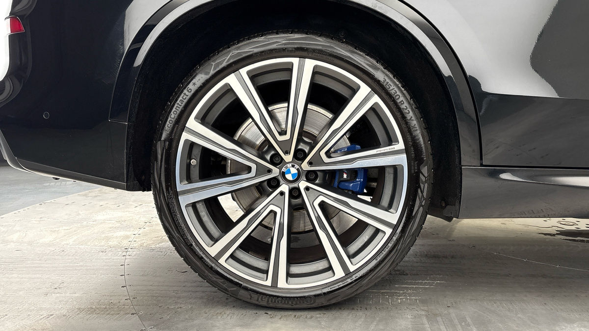 BMW X5 Image 10