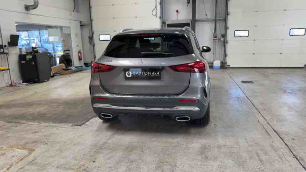 More views of Mercedes-Benz GLA