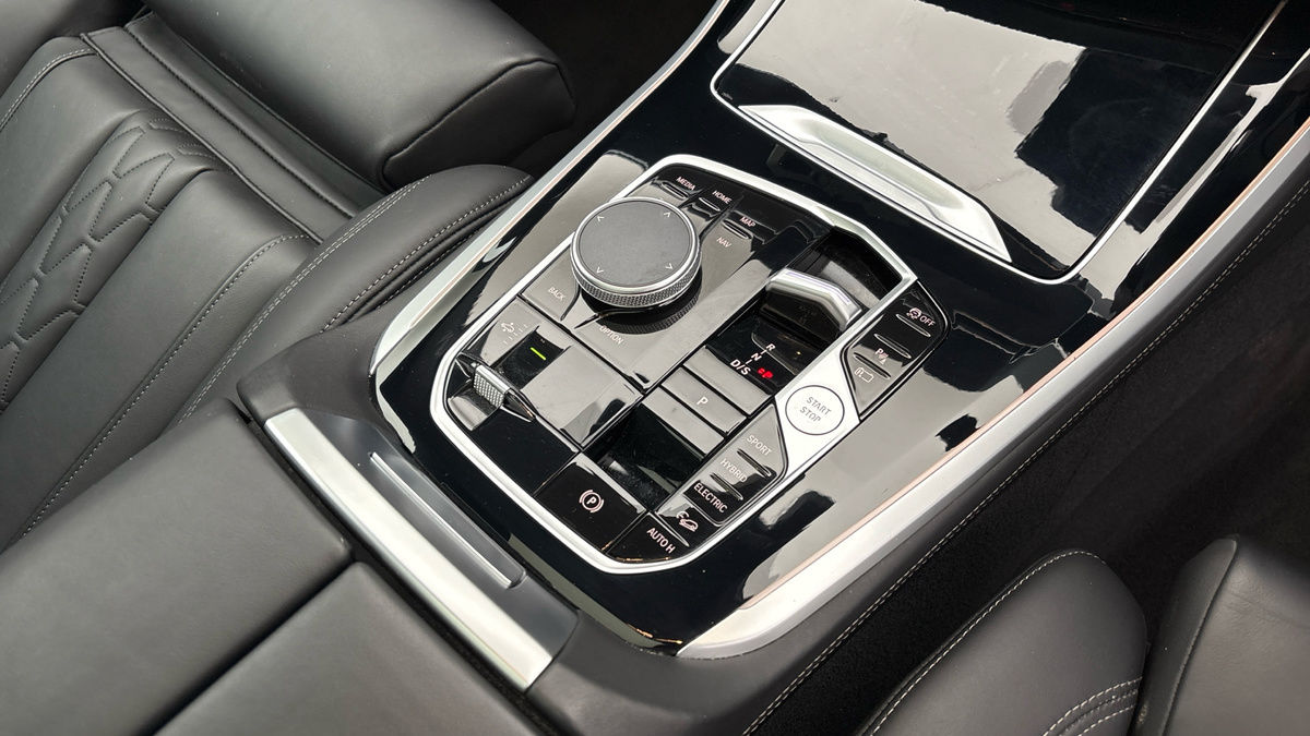 BMW X5 Image 25