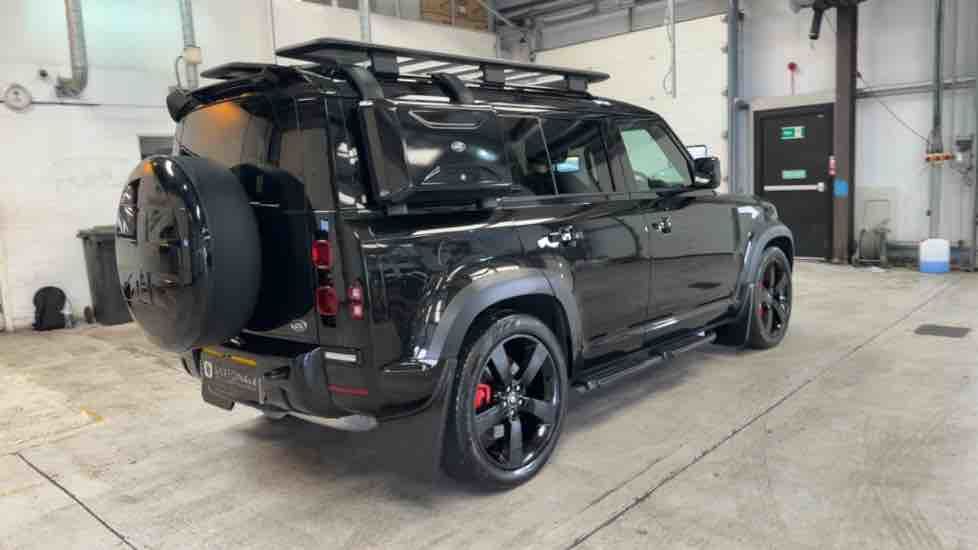 More views of Land Rover Defender 110