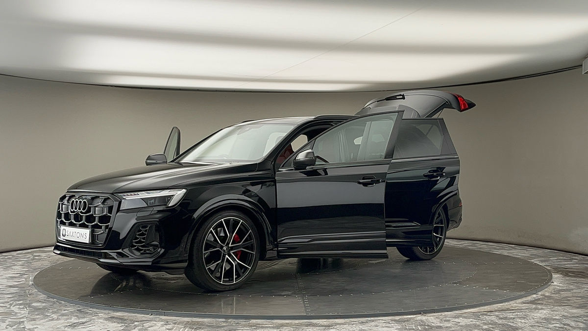 Audi SQ7 Image 22