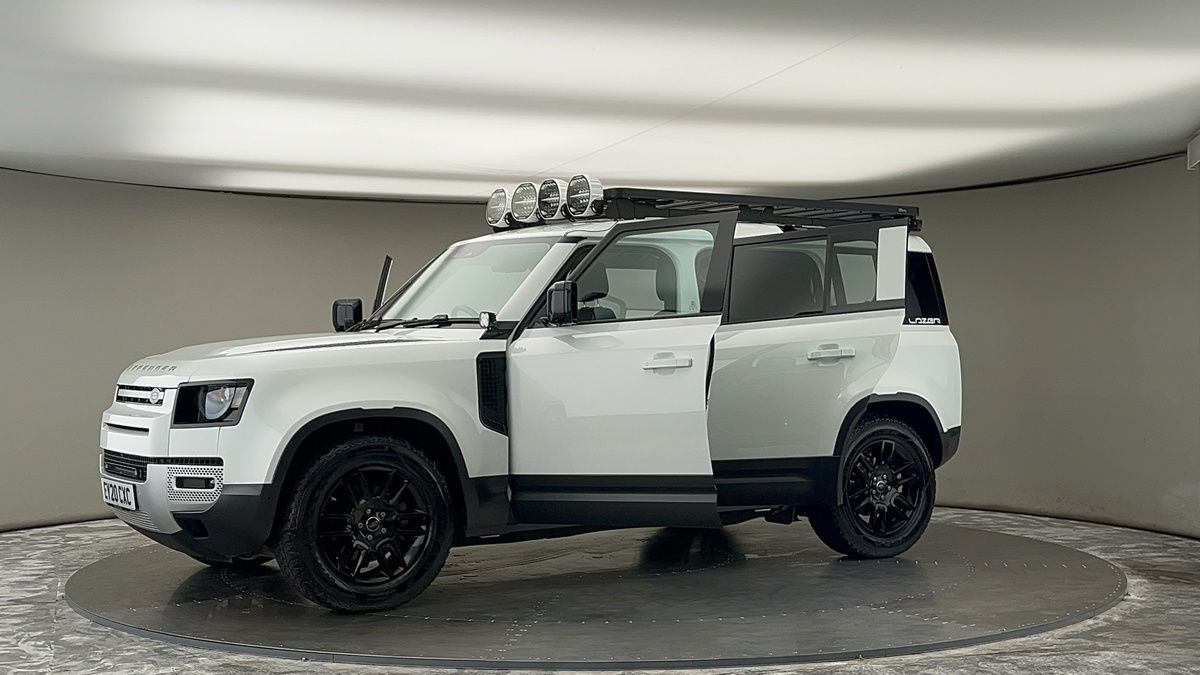 More views of Land Rover Defender 110