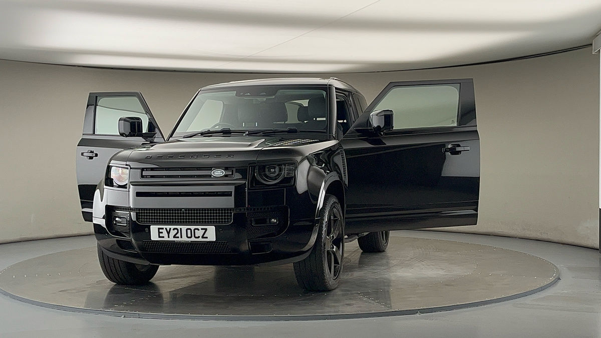 More views of Land Rover Defender 90