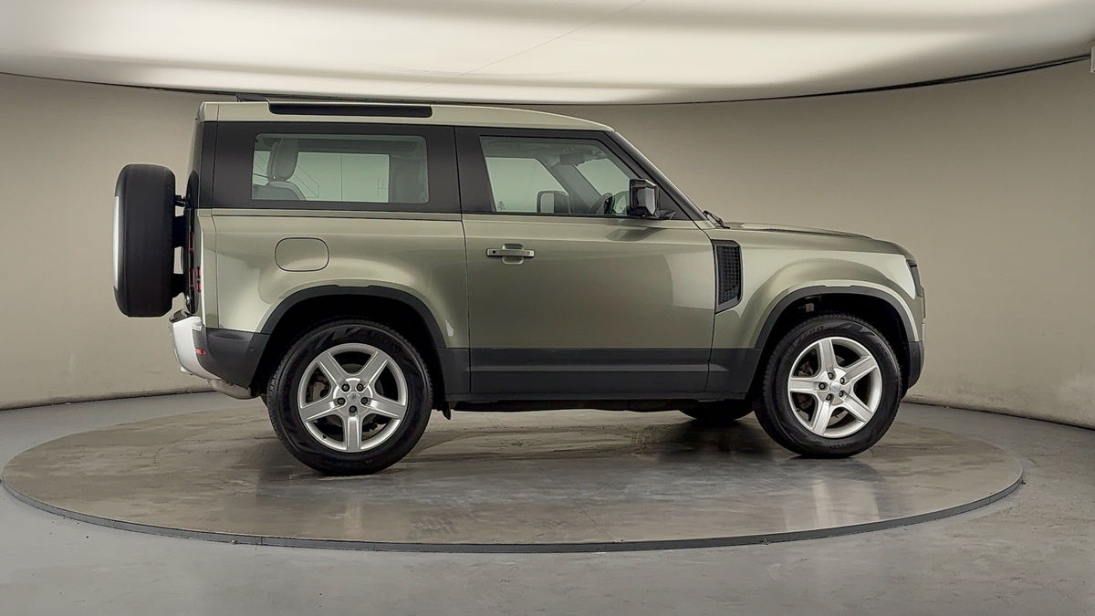 More views of Land Rover Defender 90