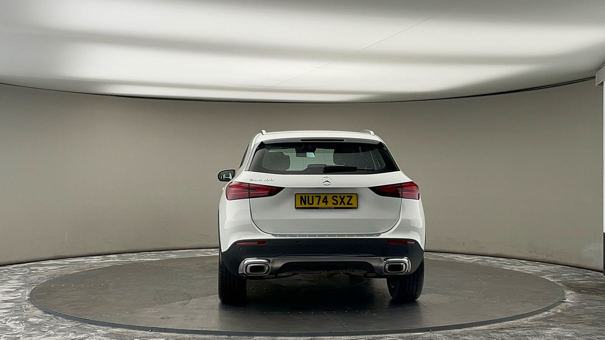 More views of Mercedes-Benz GLA