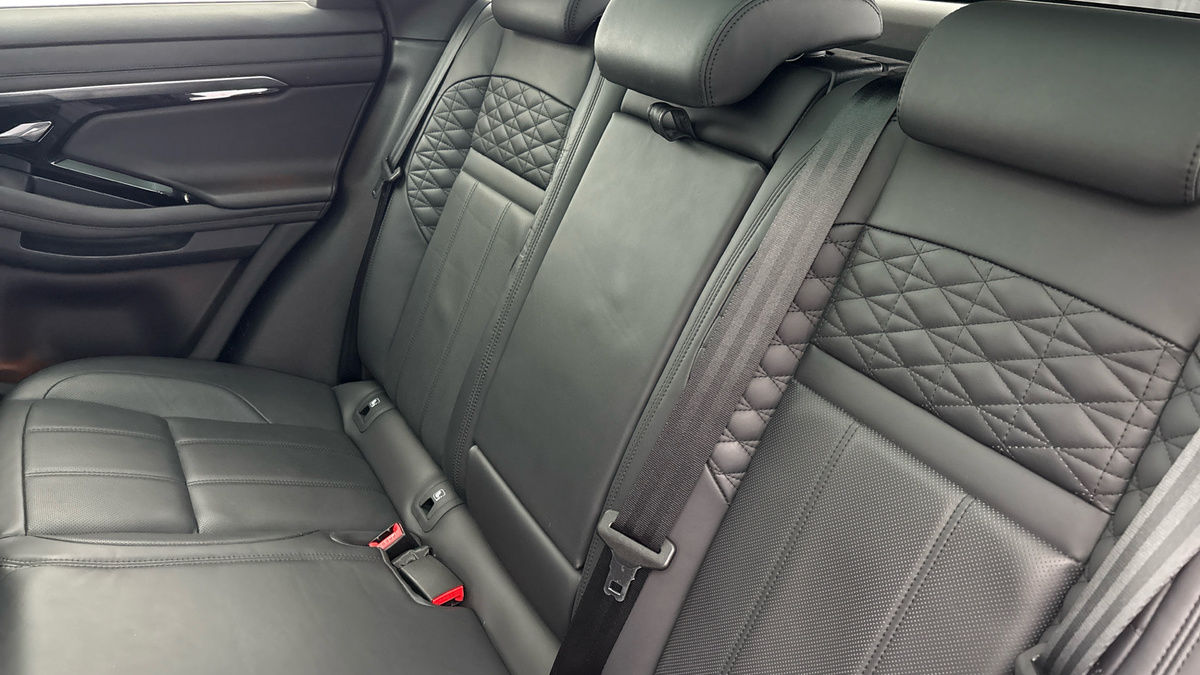 Land Rover Range Rover Evoque Image 8