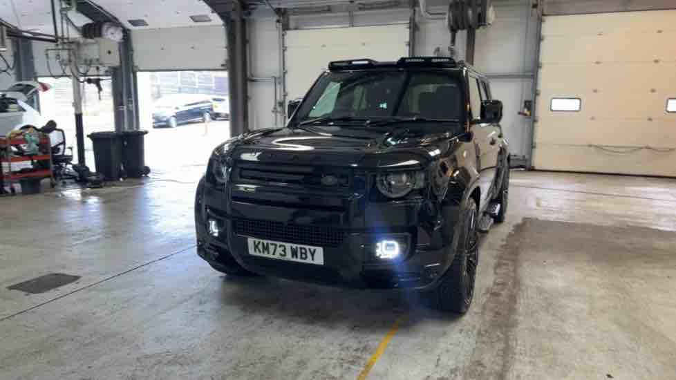 More views of Land Rover Defender 110