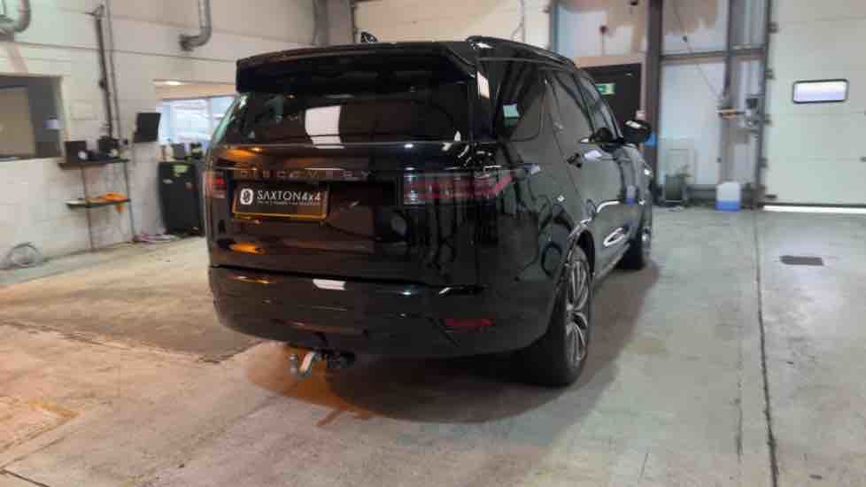 More views of Land Rover Discovery