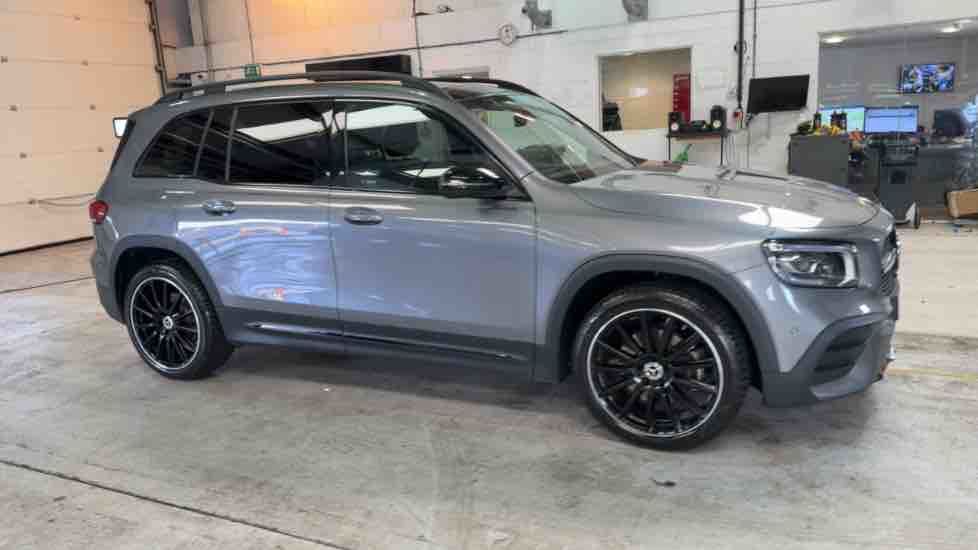 More views of Mercedes-Benz GLB