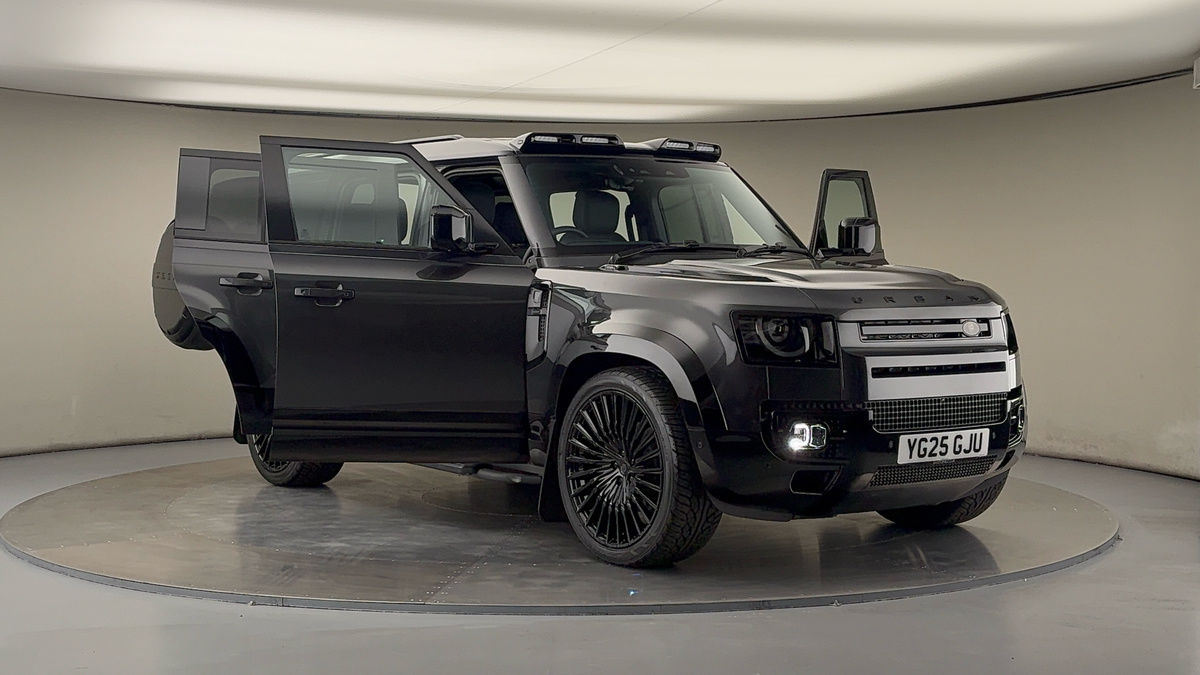 More views of Land Rover Defender 110