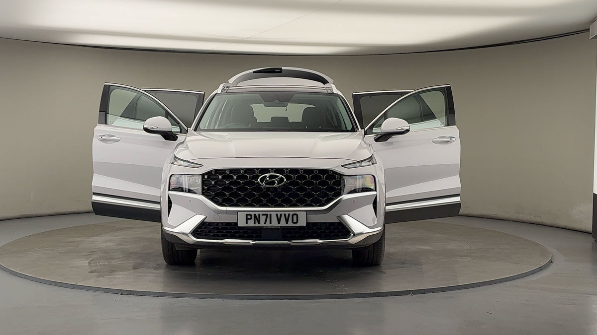More views of Hyundai Santa Fe