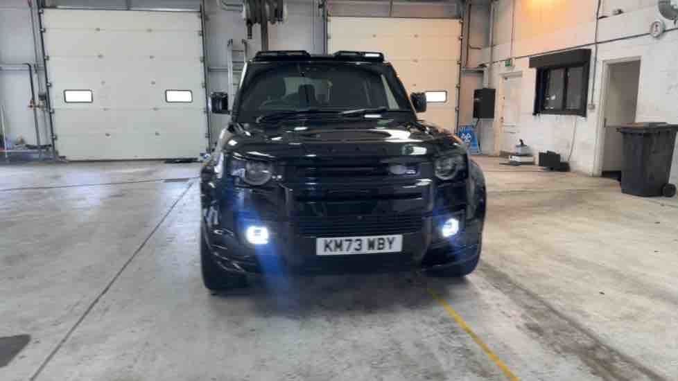 More views of Land Rover Defender 110