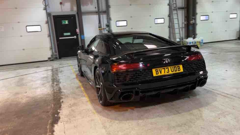 More views of Audi R8