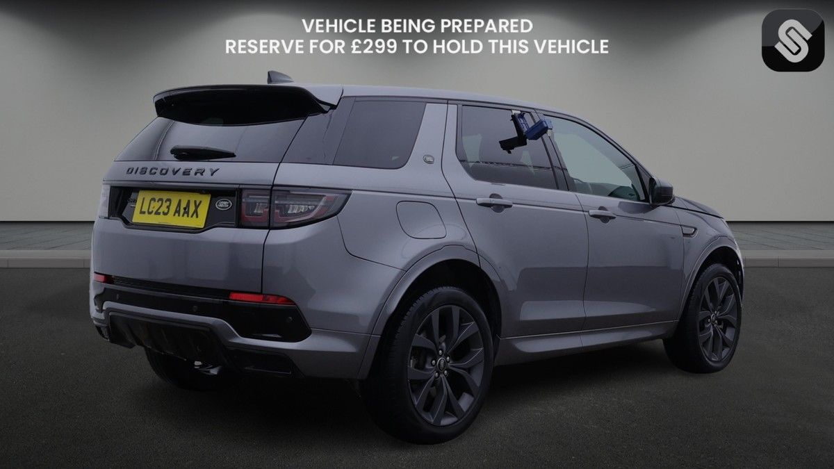 Land Rover Discovery Sport Image 4