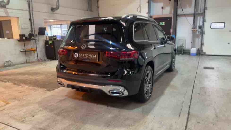 More views of Mercedes-Benz GLB