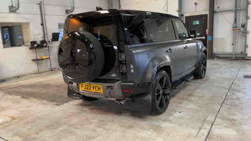 More views of Land Rover Defender 110