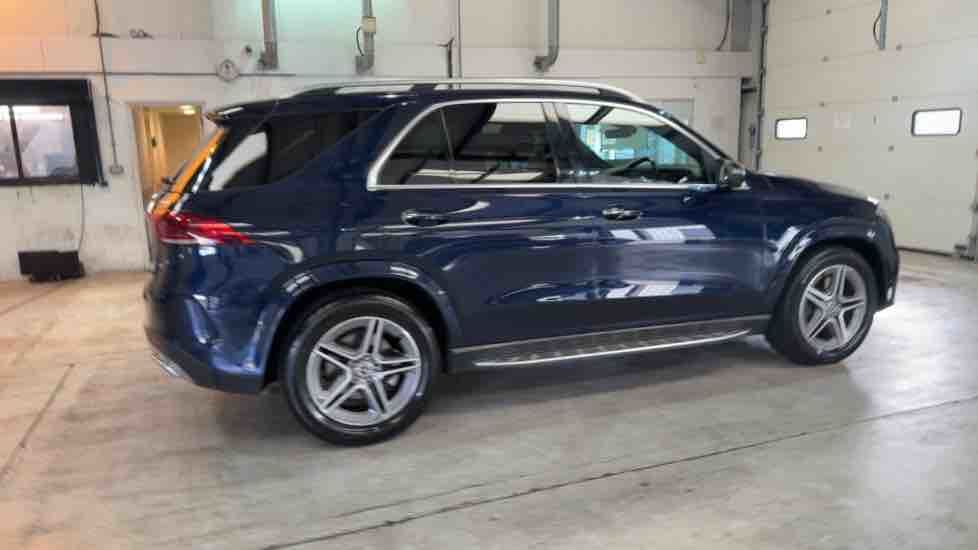 More views of Mercedes-Benz GLE