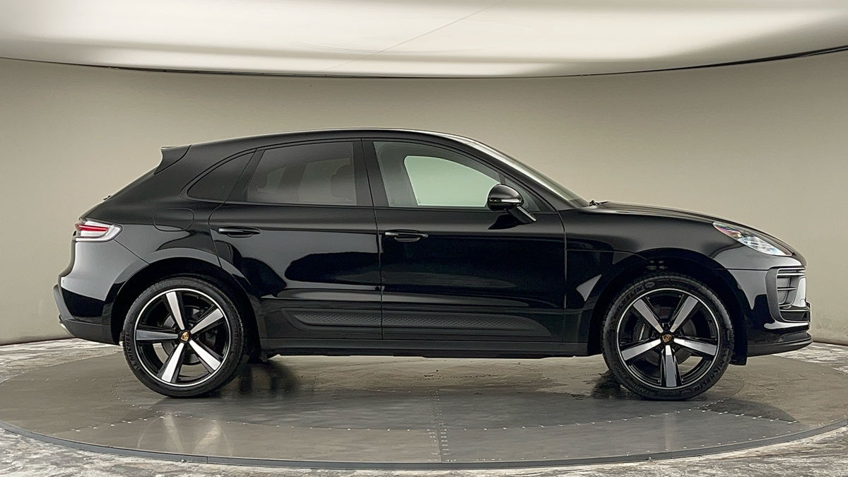 More views of Porsche Macan