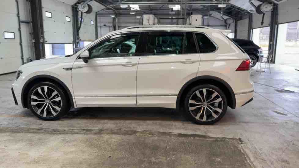 More views of Volkswagen Tiguan
