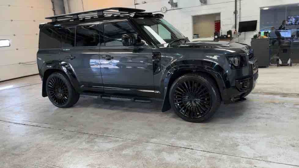 More views of Land Rover Defender 110