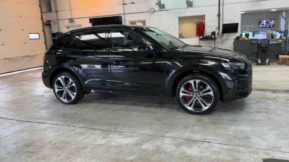 More views of Audi Q5