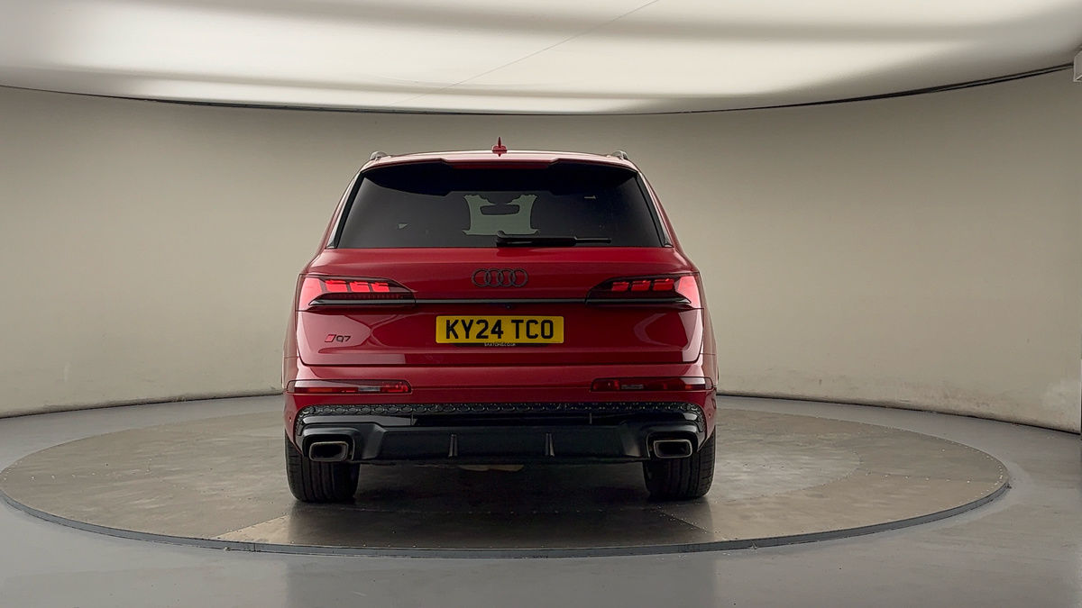 Audi Q7 Image 4