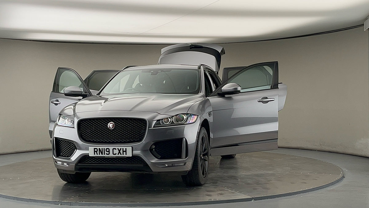 More views of Jaguar F-PACE