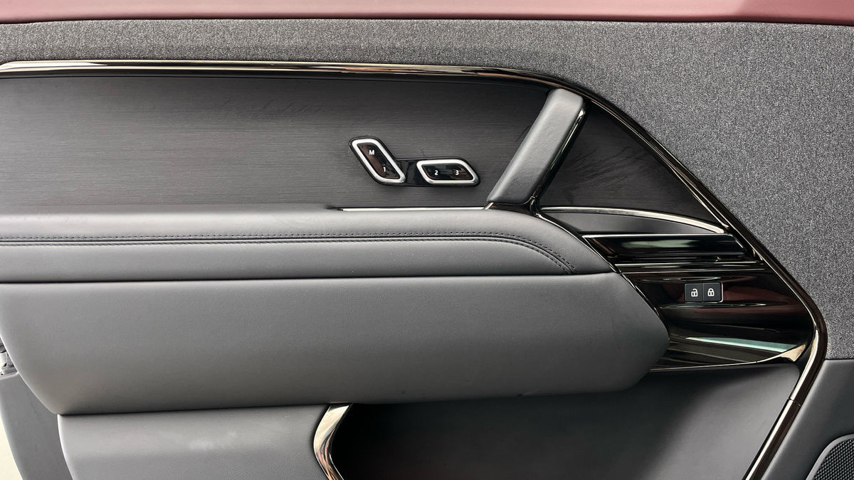 Land Rover Range Rover Sport Urban Image 19