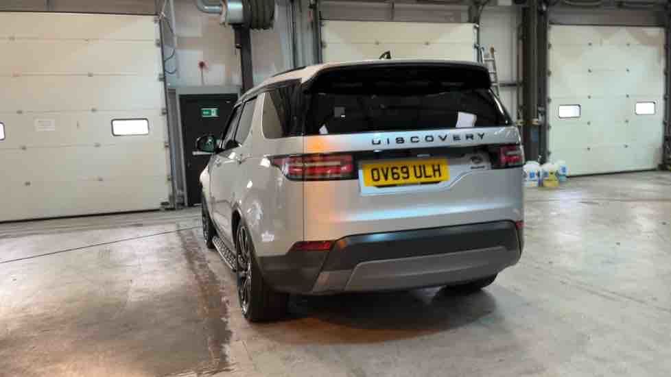 More views of Land Rover Discovery