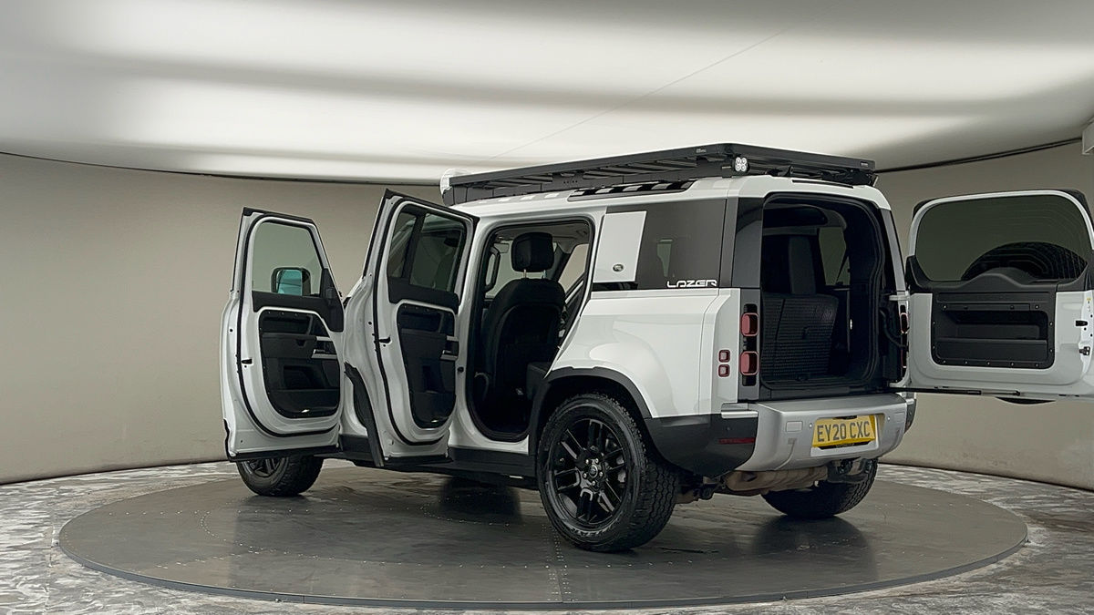 More views of Land Rover Defender 110