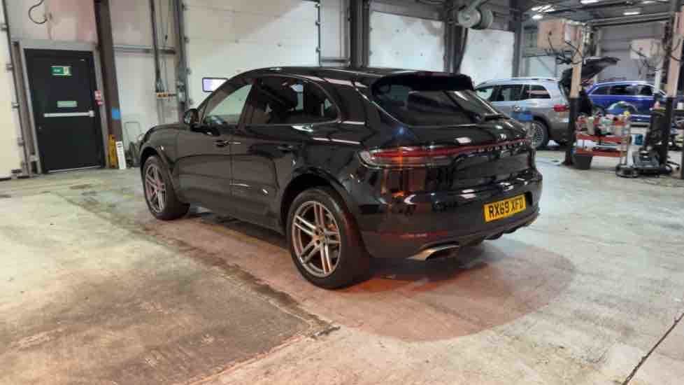 More views of Porsche Macan