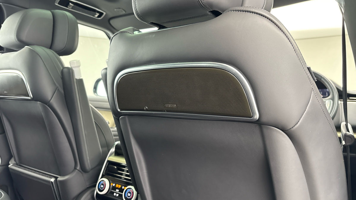Land Rover Range Rover Image 30