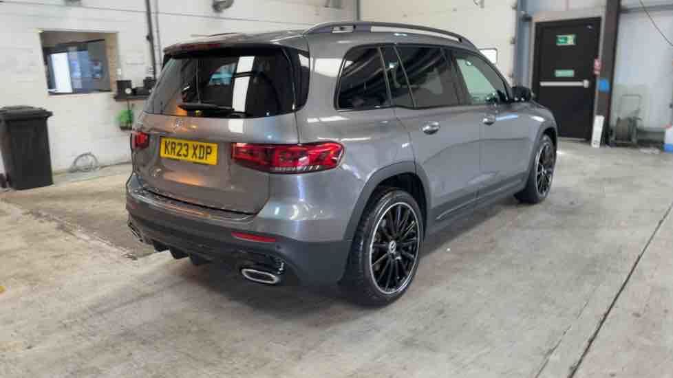More views of Mercedes-Benz GLB