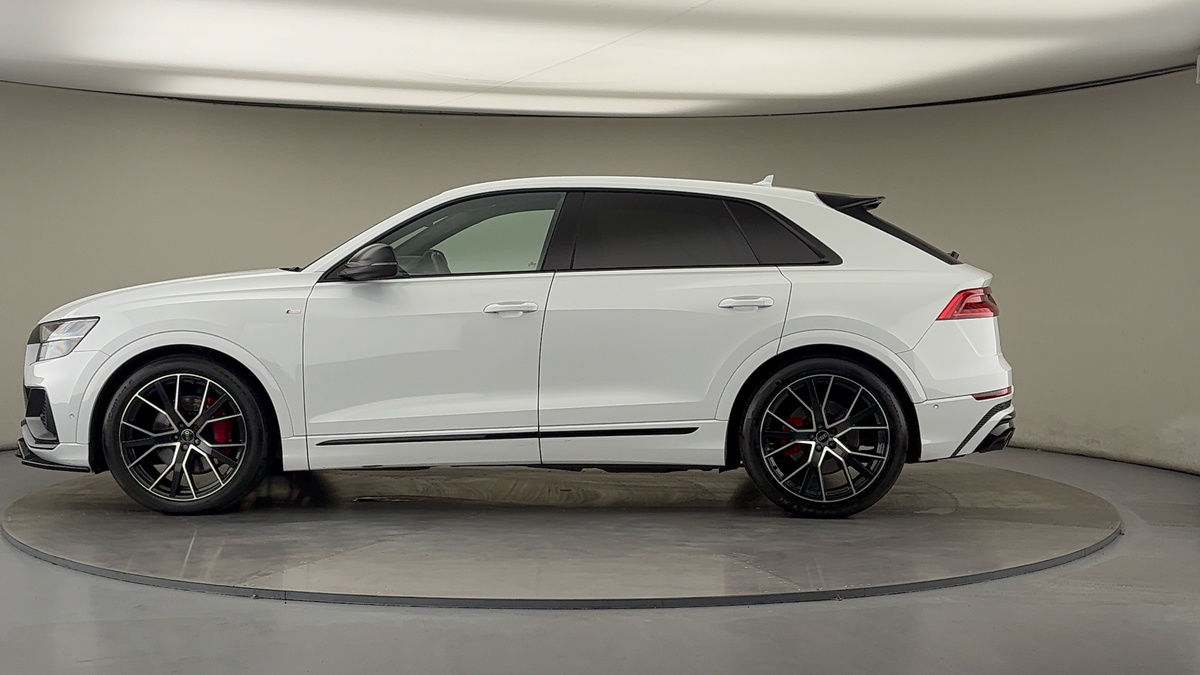 Audi Q8 Image 15