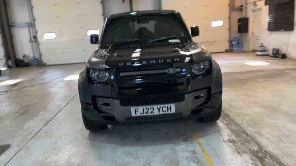 More views of Land Rover Defender 110