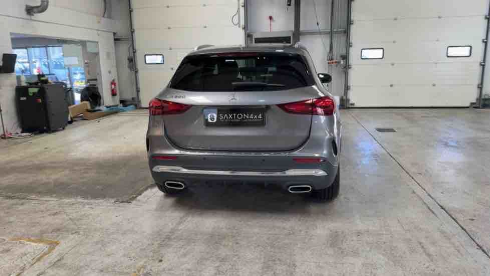 More views of Mercedes-Benz GLA