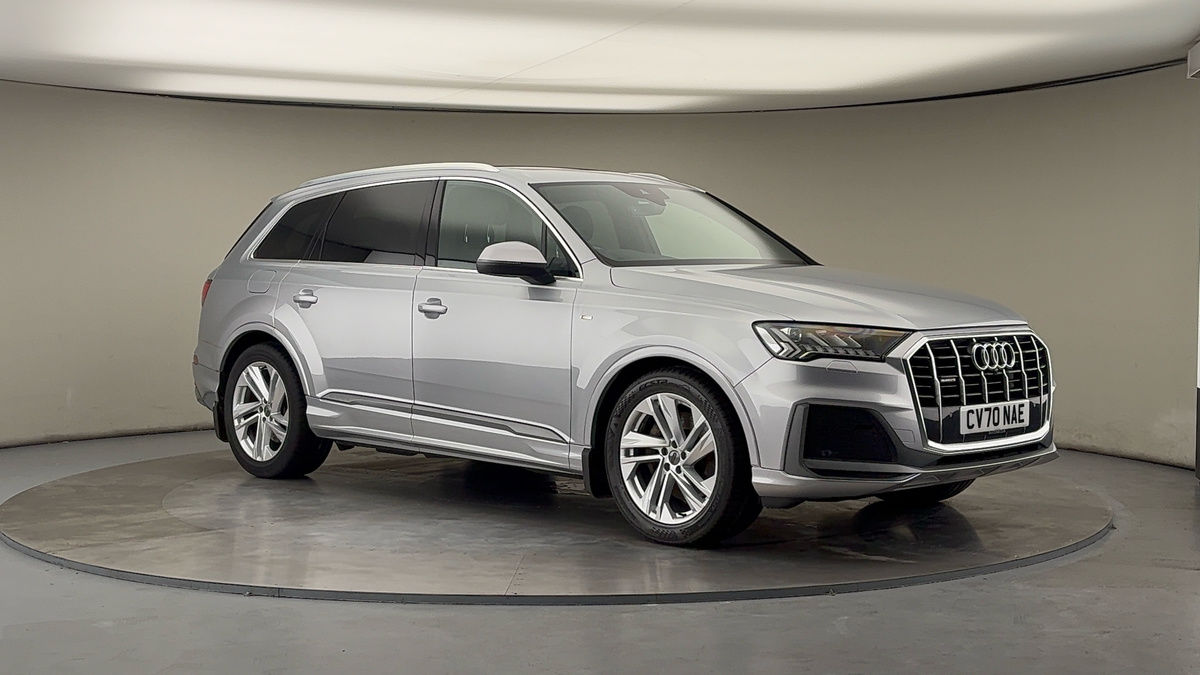 More views of Audi Q7
