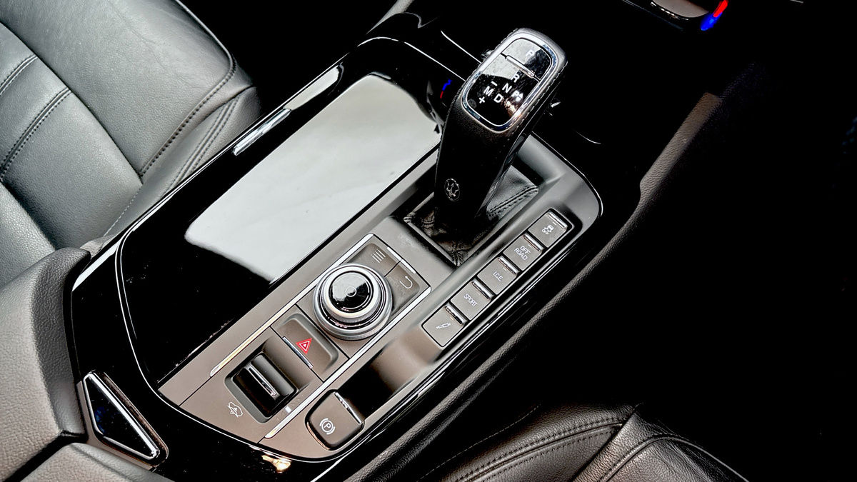Maserati Levante Image 6