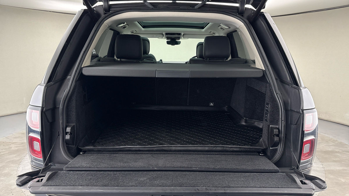 Land Rover Range Rover Image 11