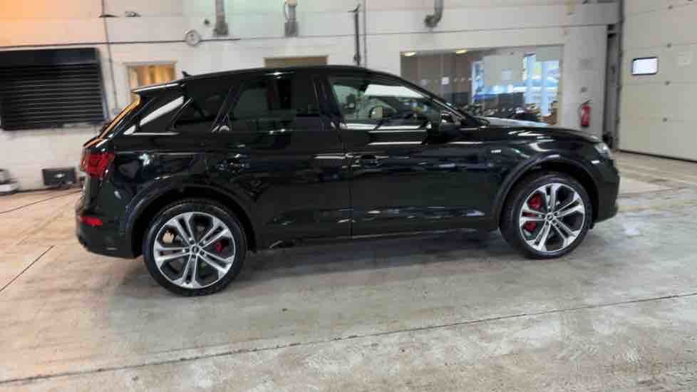 More views of Audi Q5